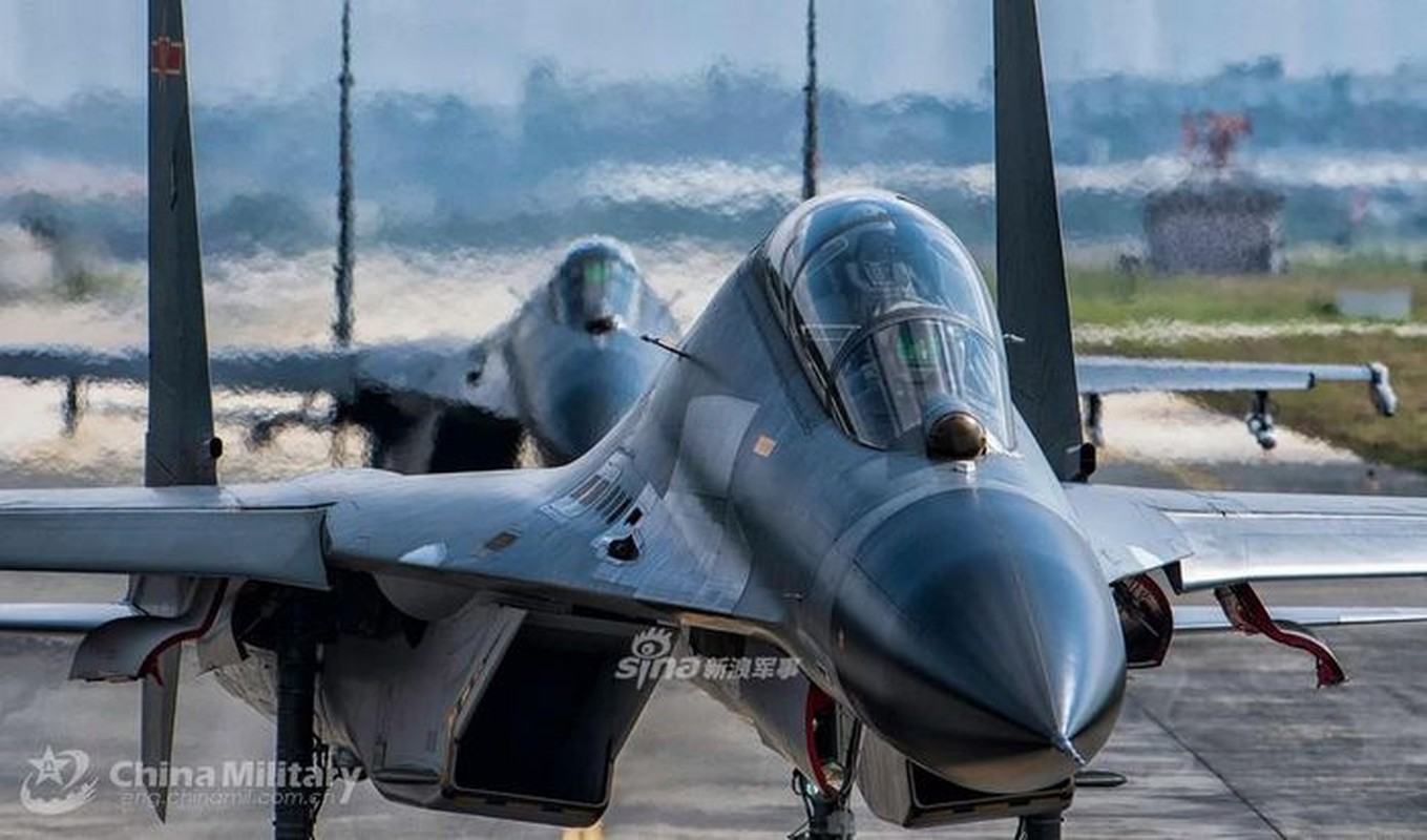 Trung Quoc khoe J-11 khien Nga phai hoi han vi trot ban Su-27-Hinh-8