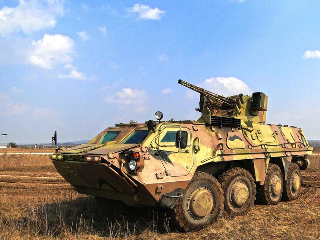 Xe boc thep BTR-3 Ukraine san xuat chay thanh than sau phuc kich-Hinh-12