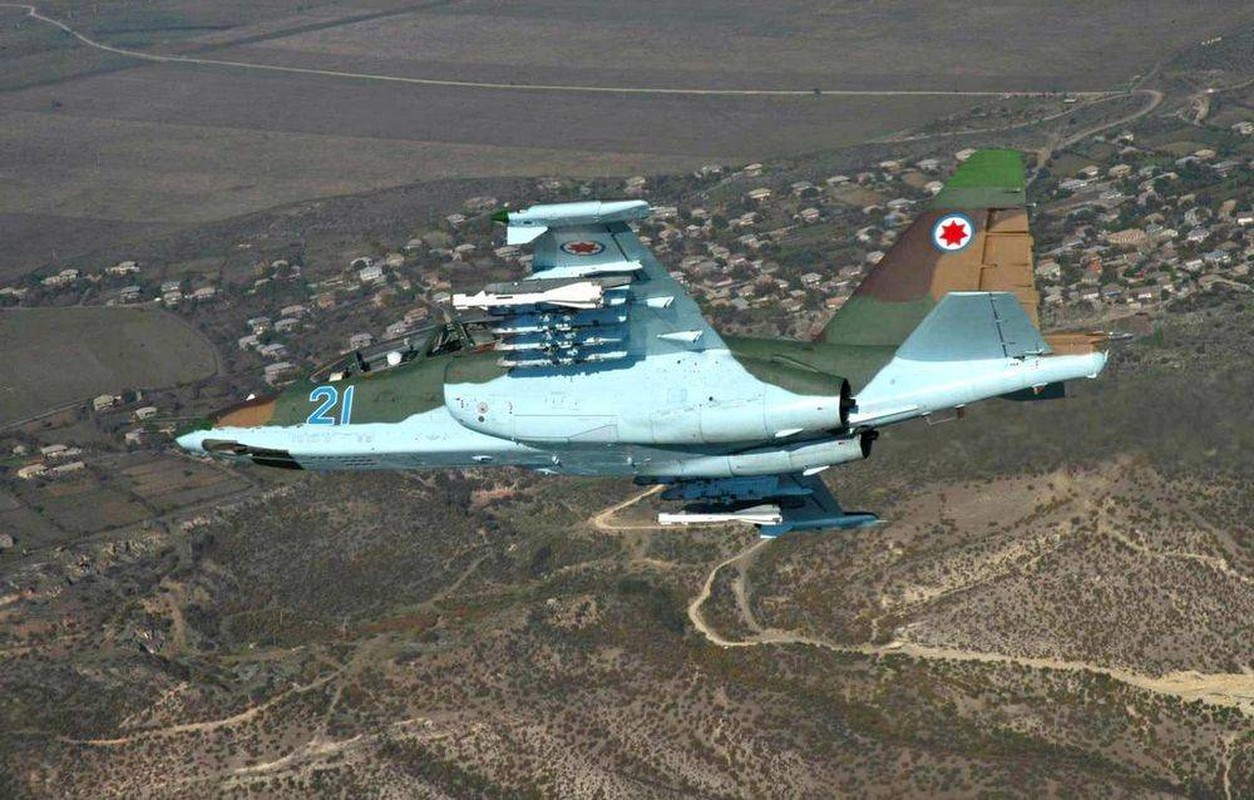 Xem Israel do “xe tang bay” Su-25KM cho Gruzia de chong lai Nga-Hinh-11