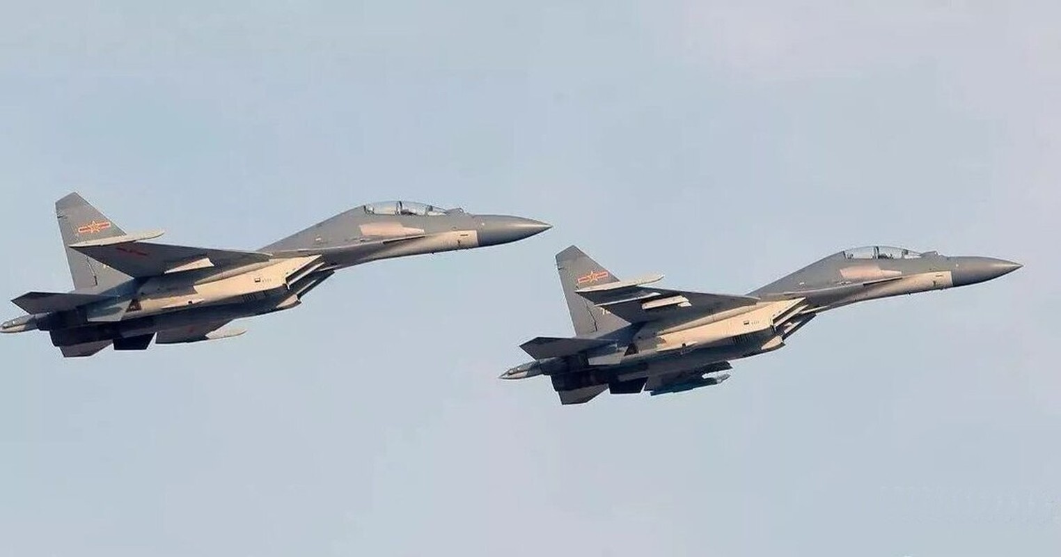 Ca Su-35, Su-30 Nga va J-16 Trung Quoc deu phai chao thua F-15EX My (P1)-Hinh-10
