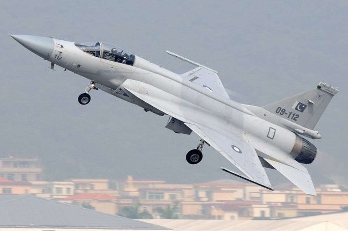 Ly do JF-17 khong bao gio thay the duoc F-16 trong Khong quan Pakistan?-Hinh-13
