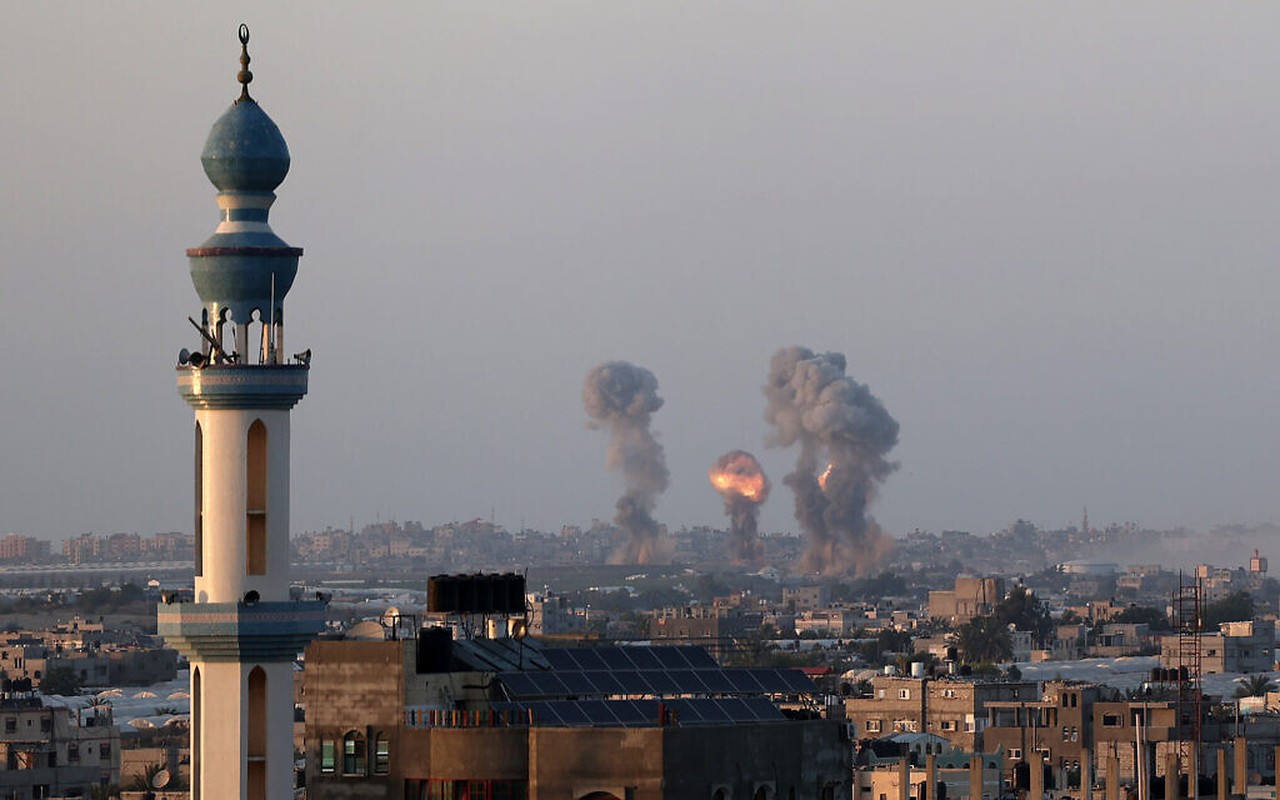 Hamas tan cong quyet liet, Israel co kiem che giu 