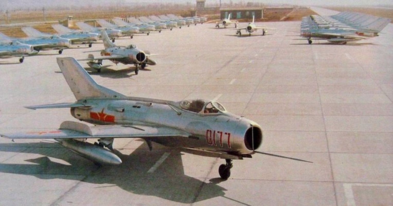 Tai sao Lien Xo khong vien tro truc tiep MiG-19 cho Viet Nam?-Hinh-21