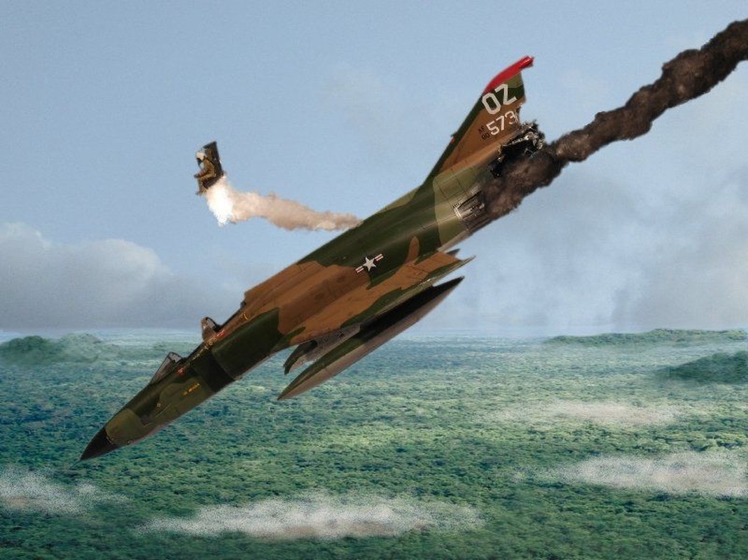 Tham bai o Viet Nam, nhung F-4 van xung hang “noi dong, coi da”-Hinh-12