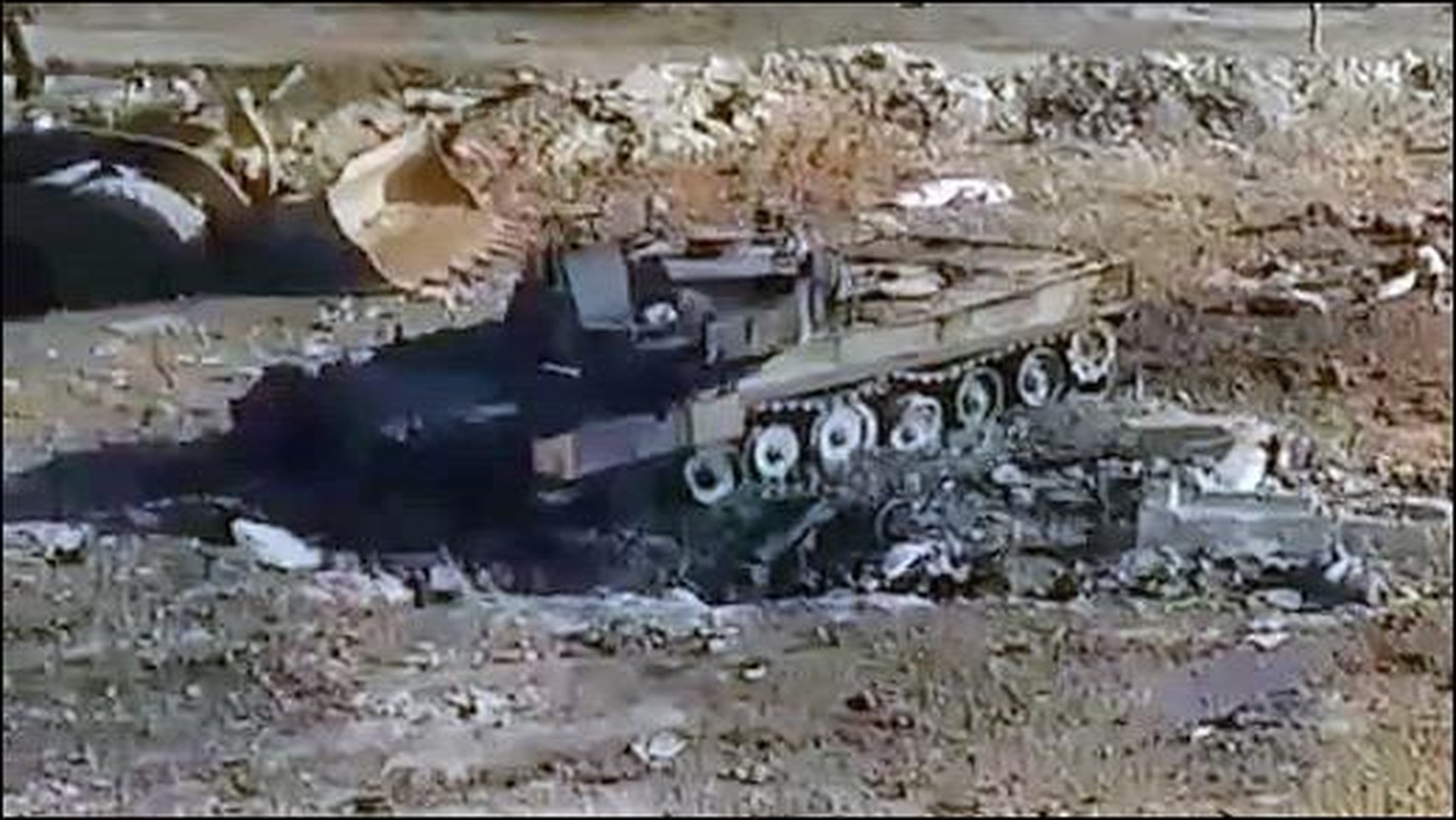Lan dau thuc chien va cai ket khong the te hon voi Leopard 2A4-Hinh-7