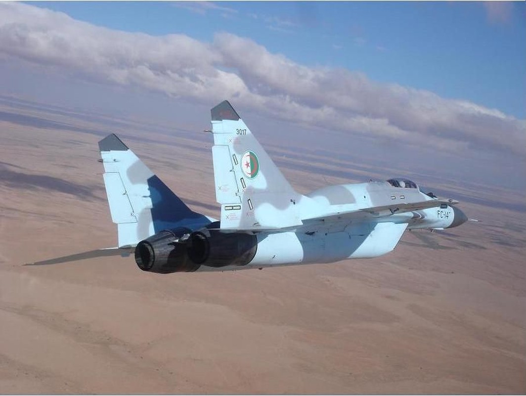 Tai sao Algeria tu choi may bay Rafale cua Phap va uu tien Su-30MKA?-Hinh-9