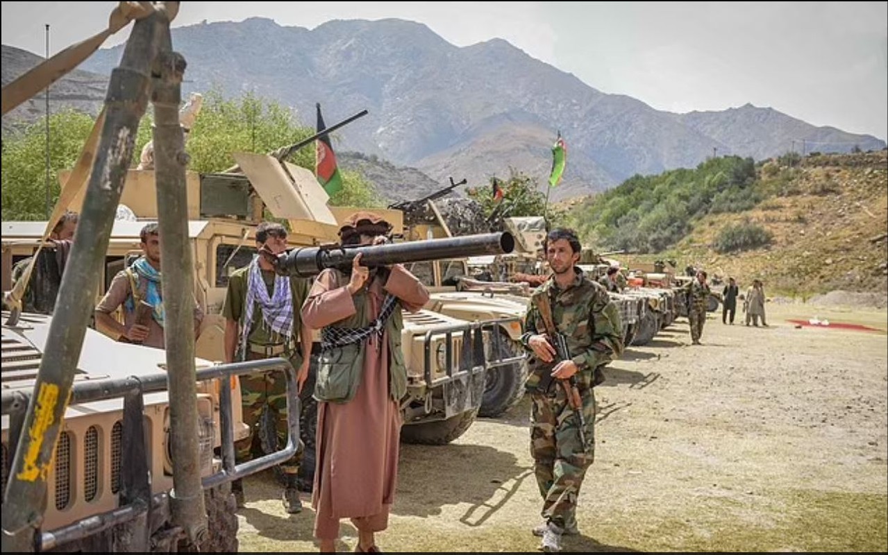 Tai sao quan Taliban kho pha vo vong vay tai thung lung Panjshir?-Hinh-2