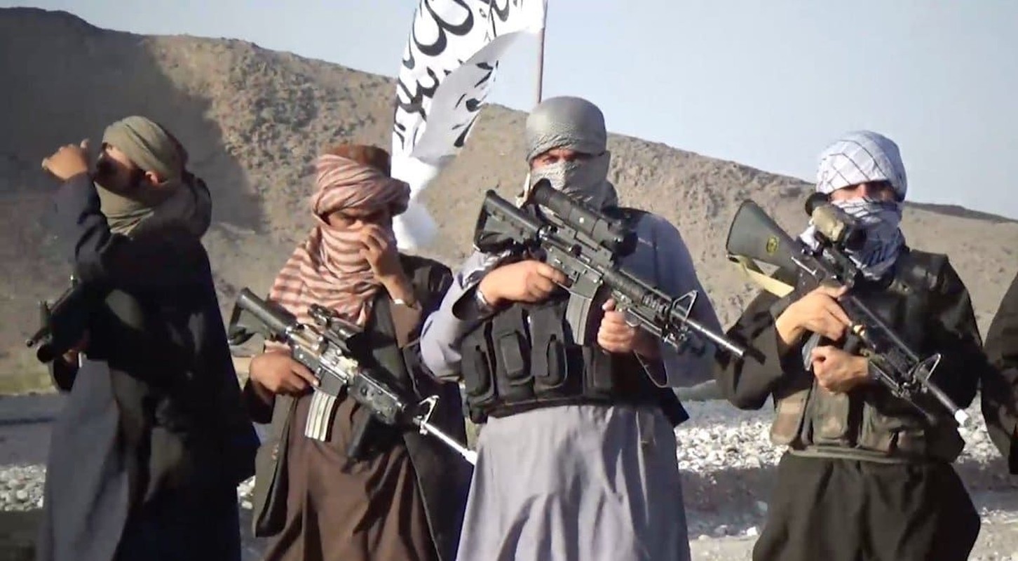 Thua mua vu khi My, Taliban muon doi AK-47 sang dung M-16-Hinh-9