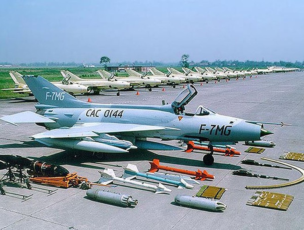 Viet Nam da loai bien tu lau, Trung Quoc, An Do van dung MiG-21-Hinh-10