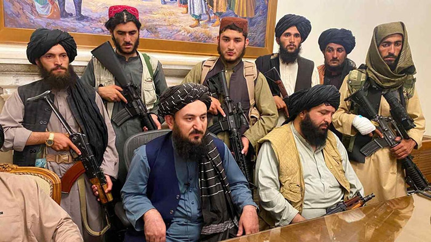 Afghanistan: Sung ong va bao luc tran lan khi Taliban nam quyen