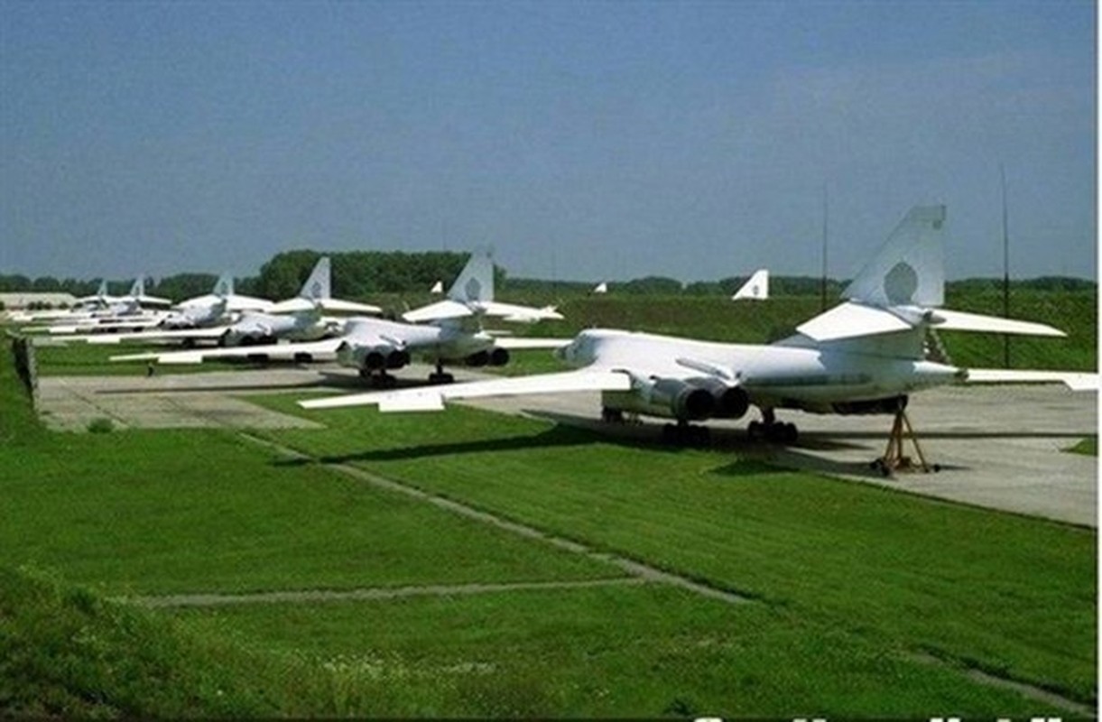 Trung Quoc om han khi thuong vu mua Tu-160 Ukraine bi My dap do-Hinh-16