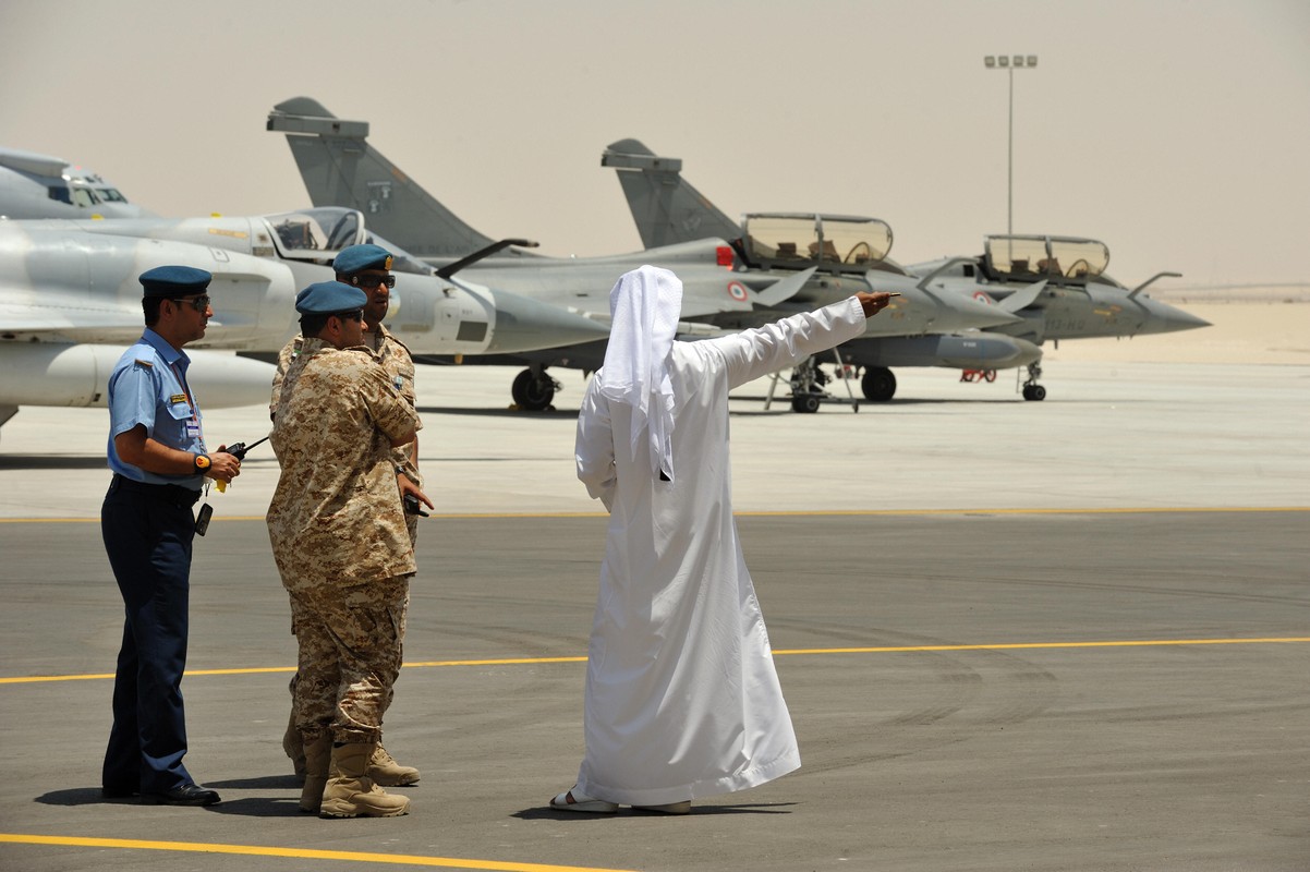 UAE the hien dang cap khi “vung tien” mua 80 tiem kich khung