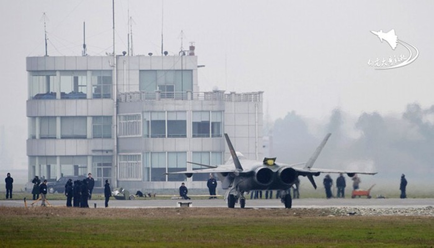 J-20 cua Trung Quoc co thuc su tang hinh nhu quang cao?-Hinh-9