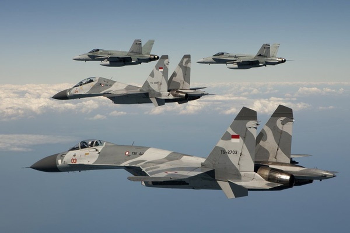 View - 	Cận cảnh dàn máy bay chiến đấu nguy hiểm nhất Đông Nam Á