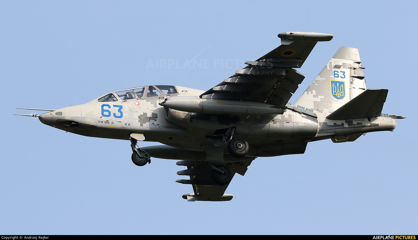 Cuong kich Su-25 se bi tham sat hang loat neu xung dot o Ukraine-Hinh-11