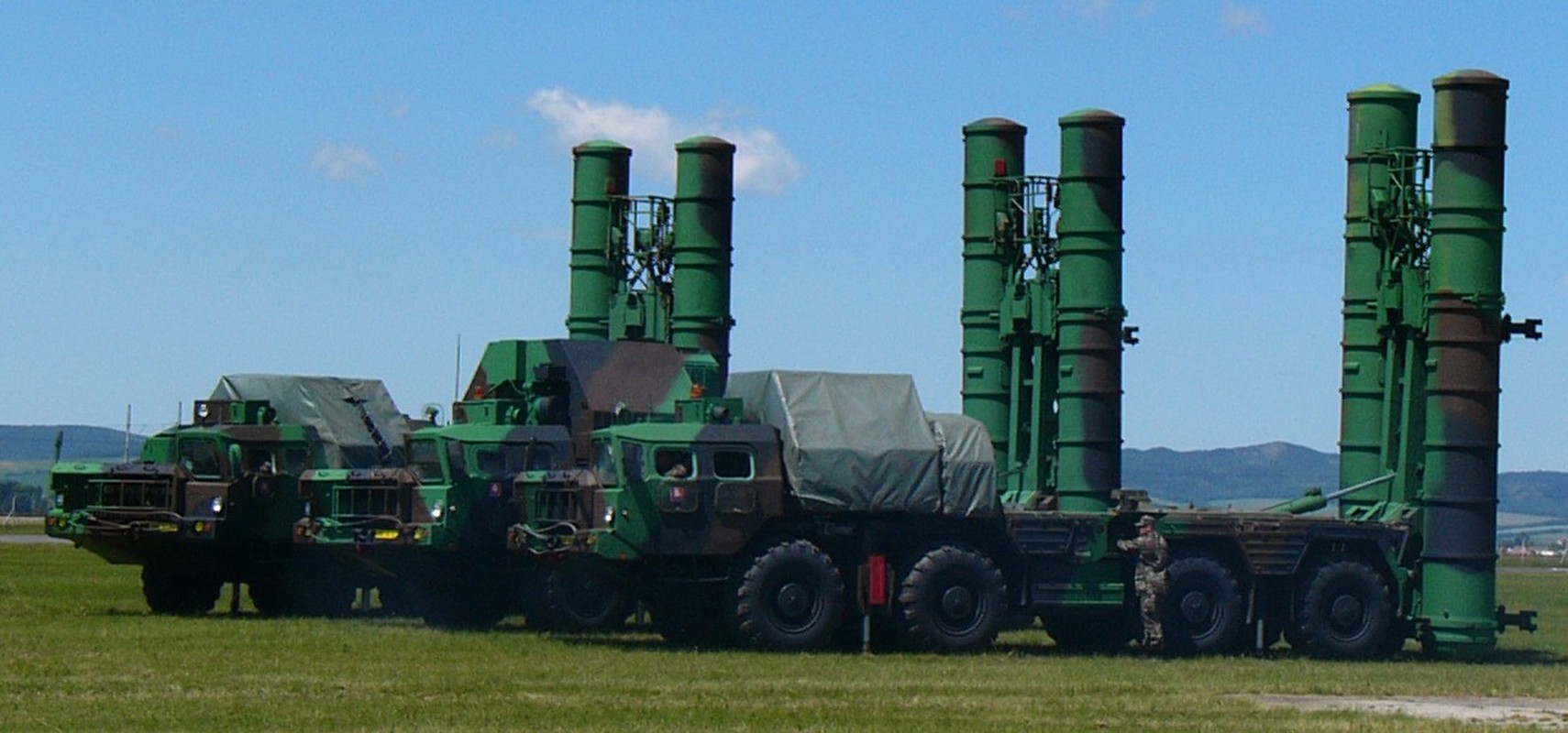 Ten lua S-300 Ukraine da ap sat Donbass giua luc 