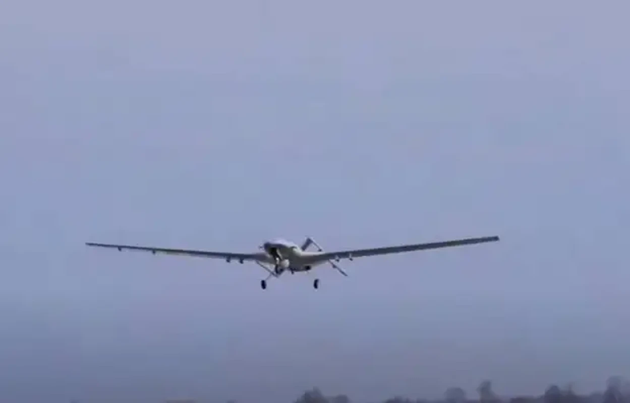 San bay chua UAV Bayraktar cua Ukraine te liet sau don danh cua Nga-Hinh-14