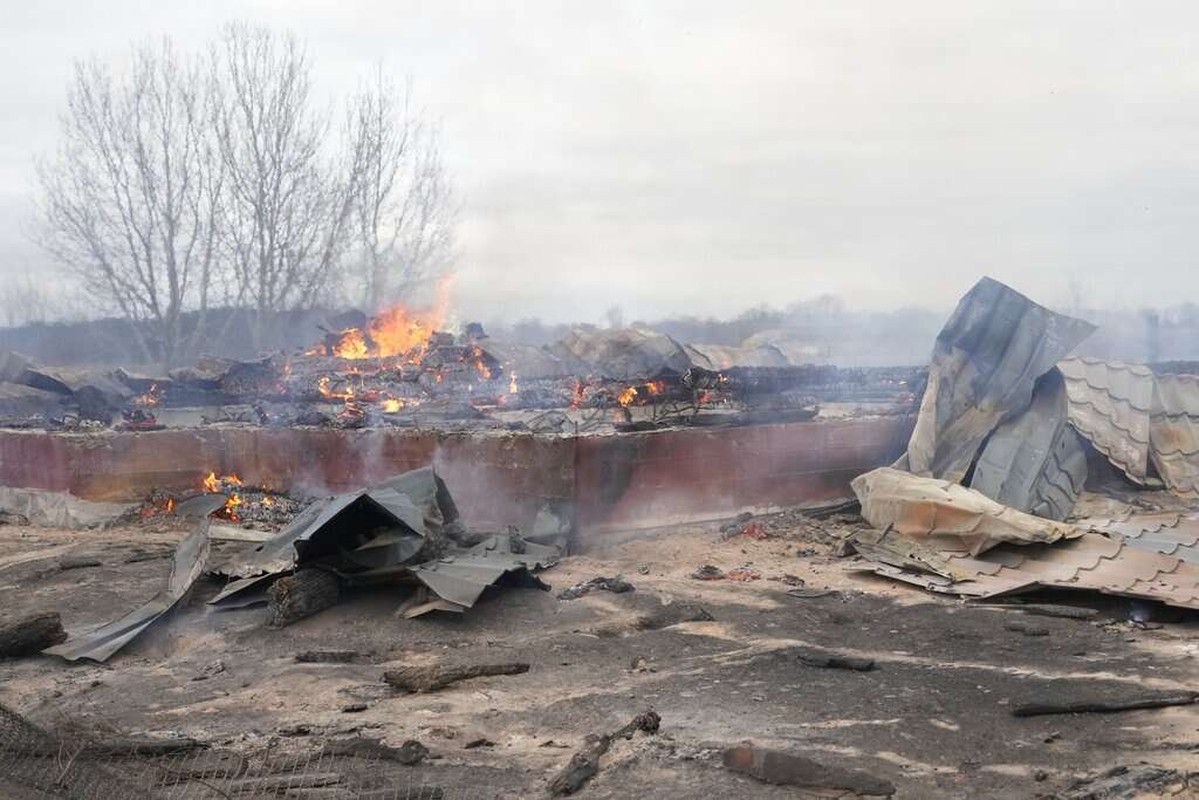 Su-25 Nga gan 50 nam tuoi van reo rac noi kinh hoang o Ukraine