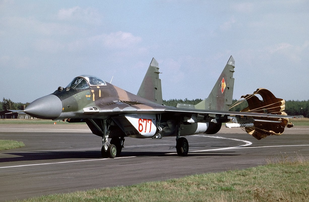Ba Lan hua tang MiG-29 cho Ukraine vi mong nhan duoc F-16 tu My?-Hinh-5