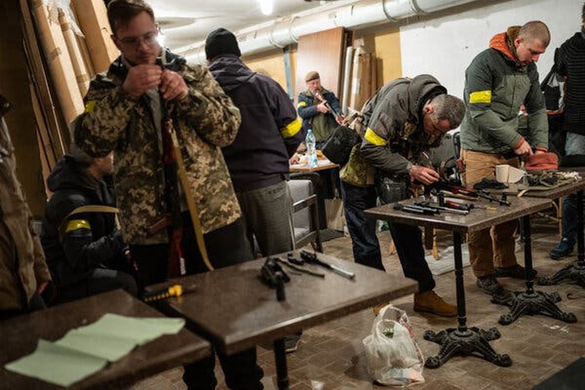 Tieu doan Azov tan ra, tan quan bi linh Chechnya vay chat-Hinh-5