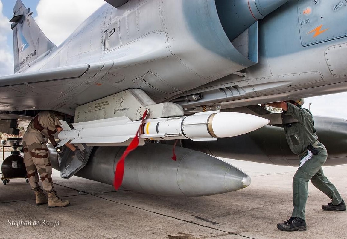 Lieu Mirage 2000 co giup Ukraine doi dau duoc voi Su-35 Nga?-Hinh-9