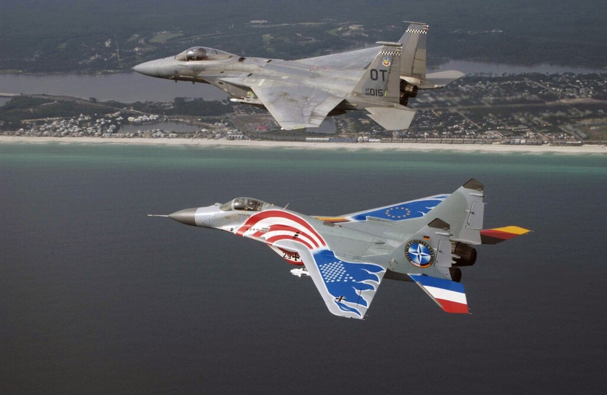 Phi cong Ba Lan “dau dau” khi chuyen loai tu lai MiG-29 sang F-35-Hinh-14