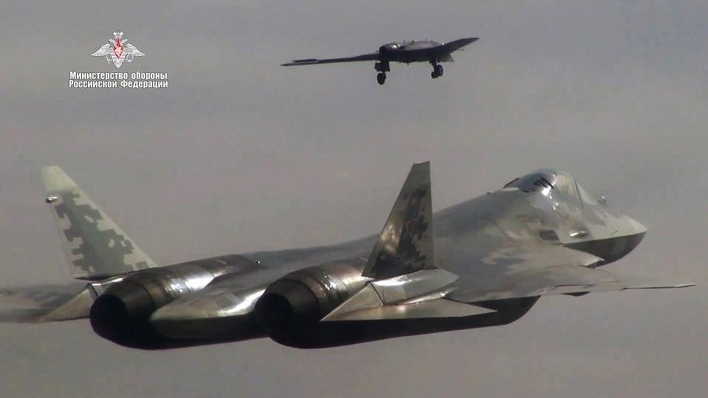 Su-57 Nga co the mang theo va dieu khien UAV kieu ‘bay dan’-Hinh-2