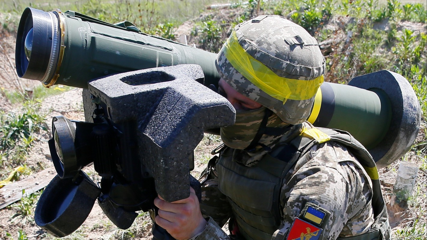 “Sat thu thiet giap” Javelin My cung cap cho Ukraine manh co nao?