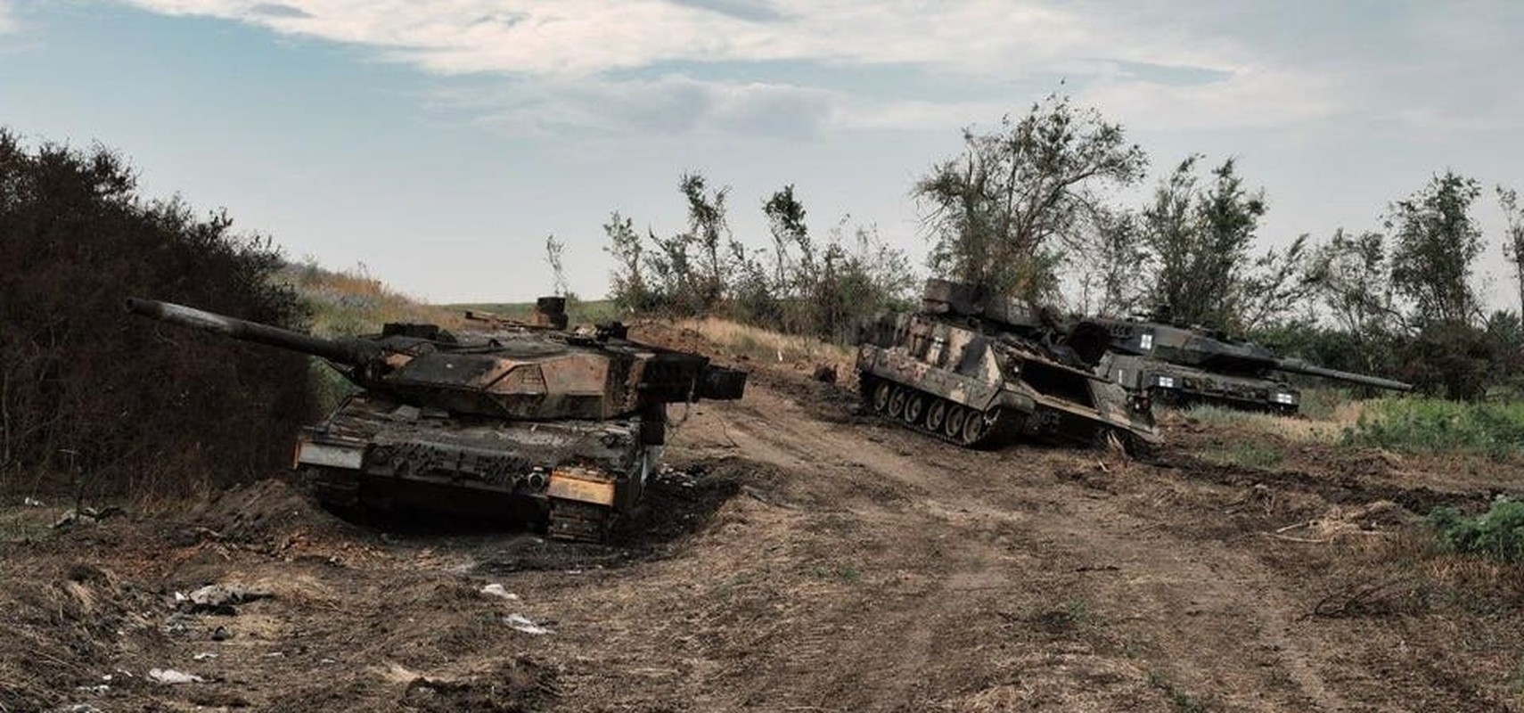 Ukraine lan dau tien su dung xe tang M1A1 Abrams tren chien truong-Hinh-11