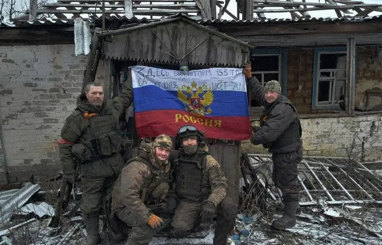 Lu doan 115 cua Ukraine rut chay voi sau khi Nga nem bom xuong Cheretino-Hinh-9