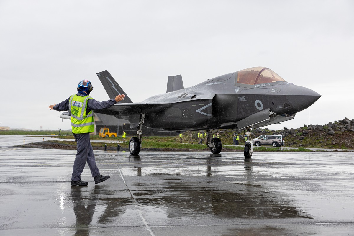 Khong quan Hoang gia Anh lan dau trien khai F-35B de ran de Nga-Hinh-2