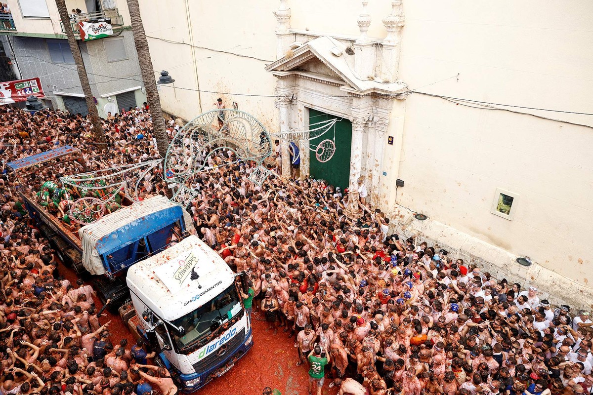 Bung no sac do le hoi La Tomatina doc dao o Tay Ban Nha-Hinh-5