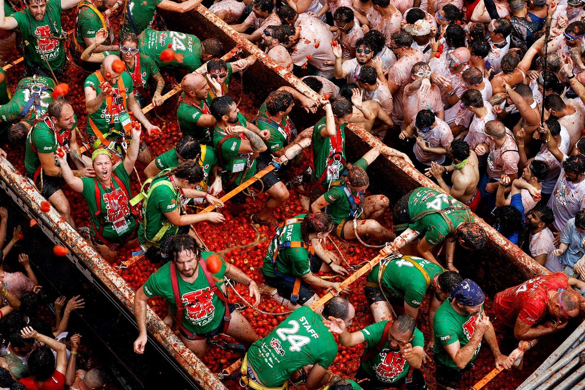 Bung no sac do le hoi La Tomatina doc dao o Tay Ban Nha-Hinh-6