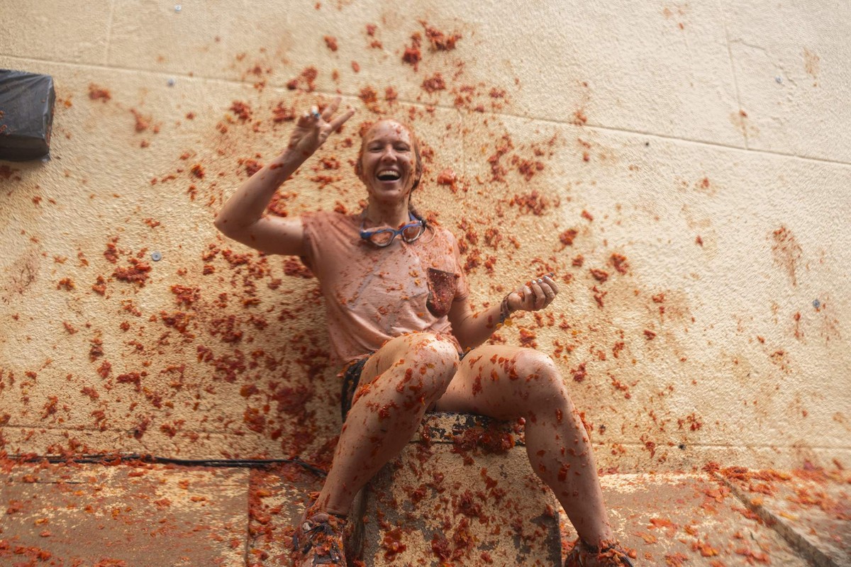 Bung no sac do le hoi La Tomatina doc dao o Tay Ban Nha-Hinh-9