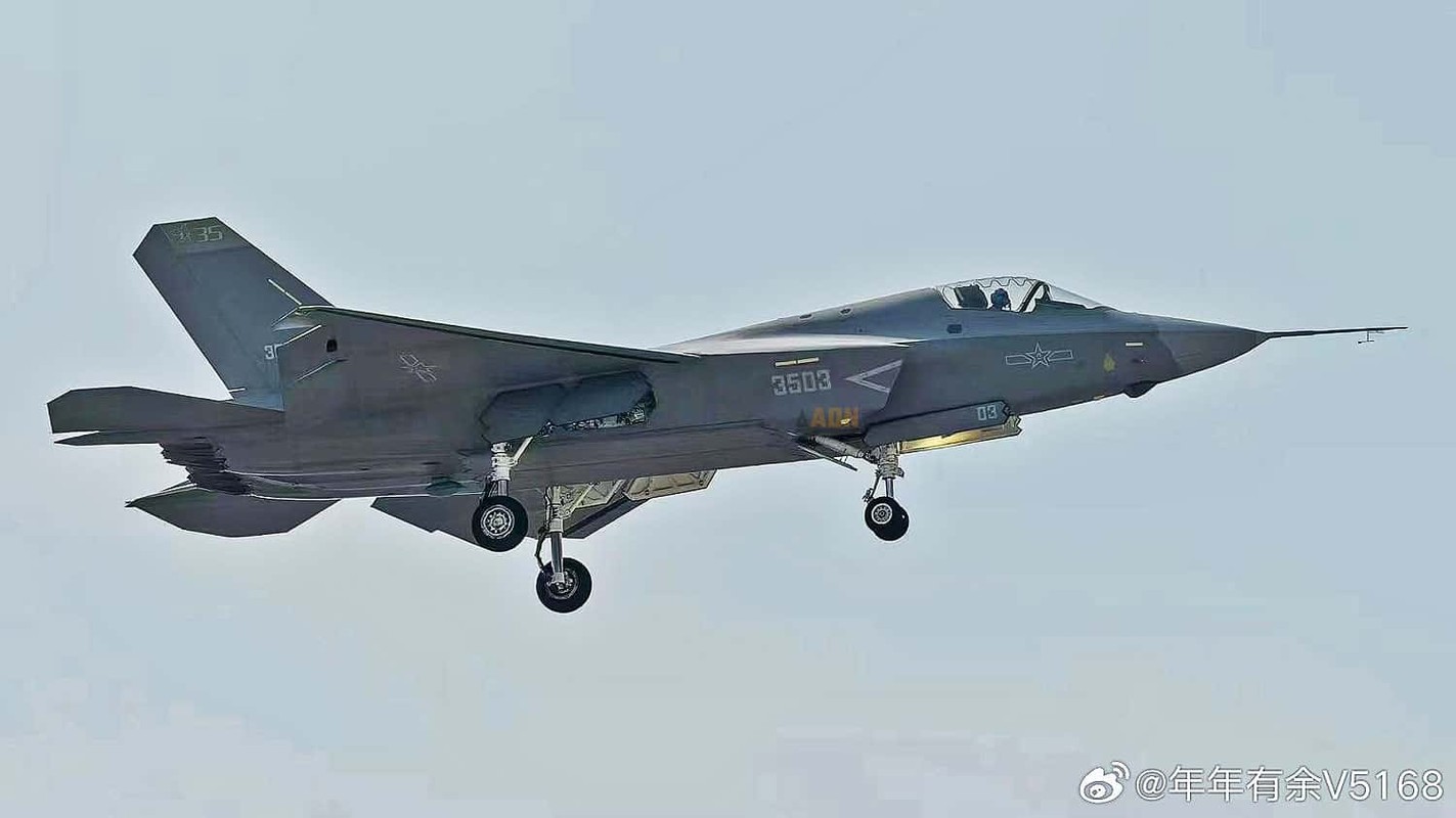 View - 	Siêu tiêm kích Su-57, J-15, J-35 sắp khuấy đảo Trung Quốc