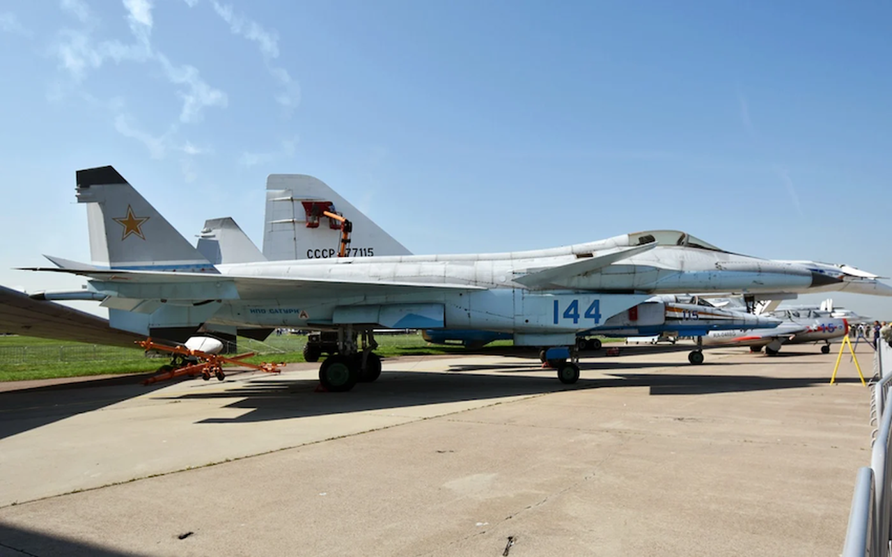 MiG-1.44 Nga, tiem kich tang hinh day tham vong nhung “chet yeu“