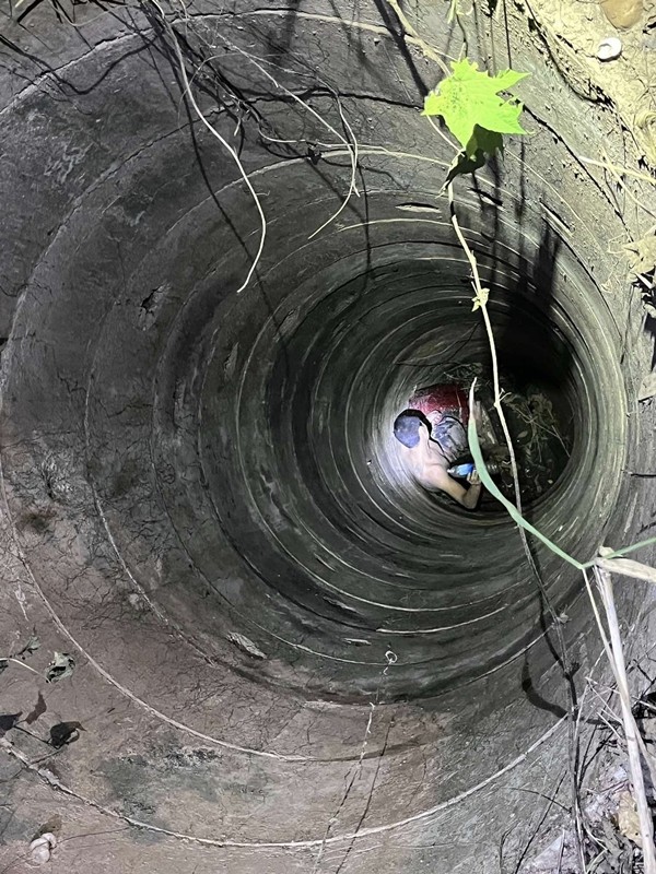 Tuong gieng lang bi 'ma am', su that khien ai cung nga ngua-Hinh-4