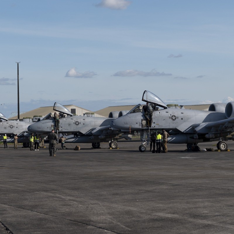 My bat ngo dieu cuong kich A-10 Thunderbolt II den Dong Nam A-Hinh-4