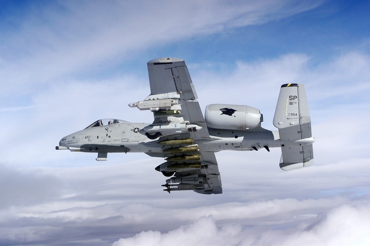 My bat ngo dieu cuong kich A-10 Thunderbolt II den Dong Nam A-Hinh-7