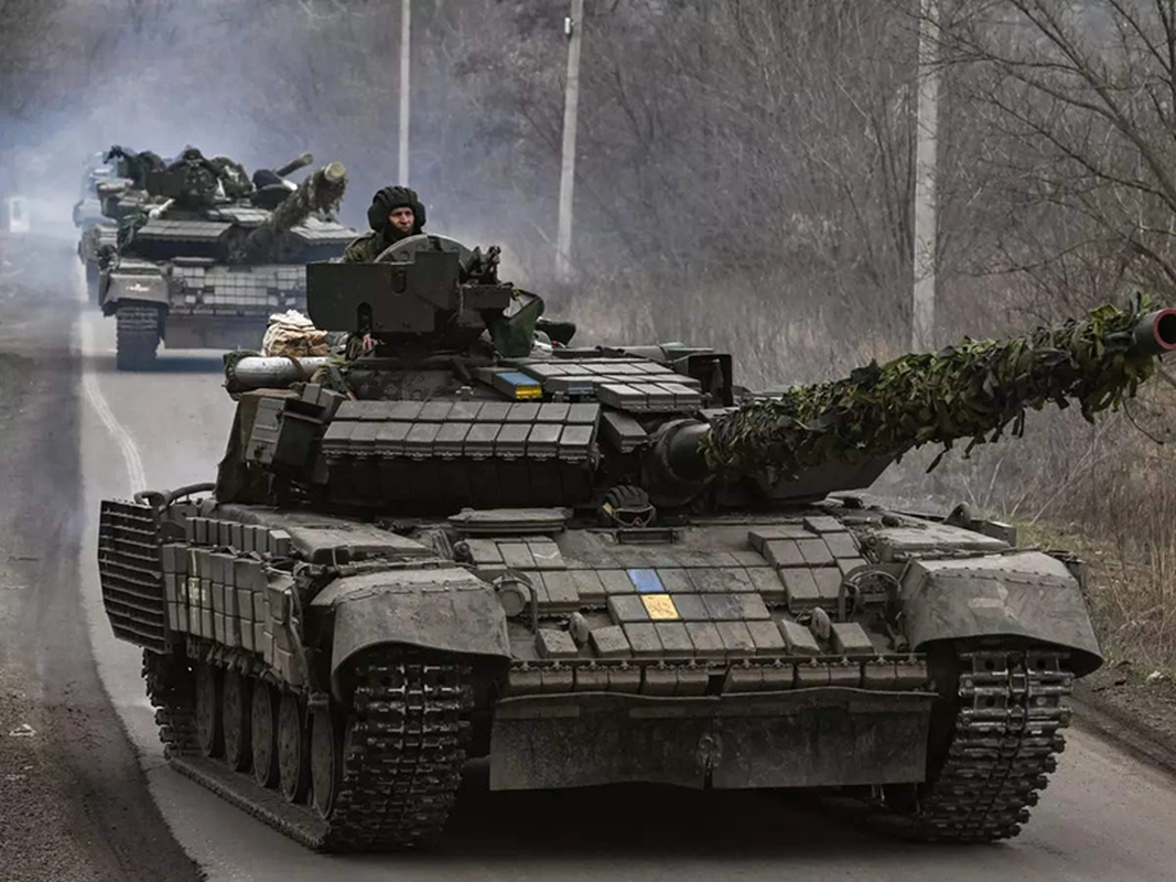 Ky su Nga “lot tran” bi mat xe tang Leopard 2A6 cua Duc-Hinh-15