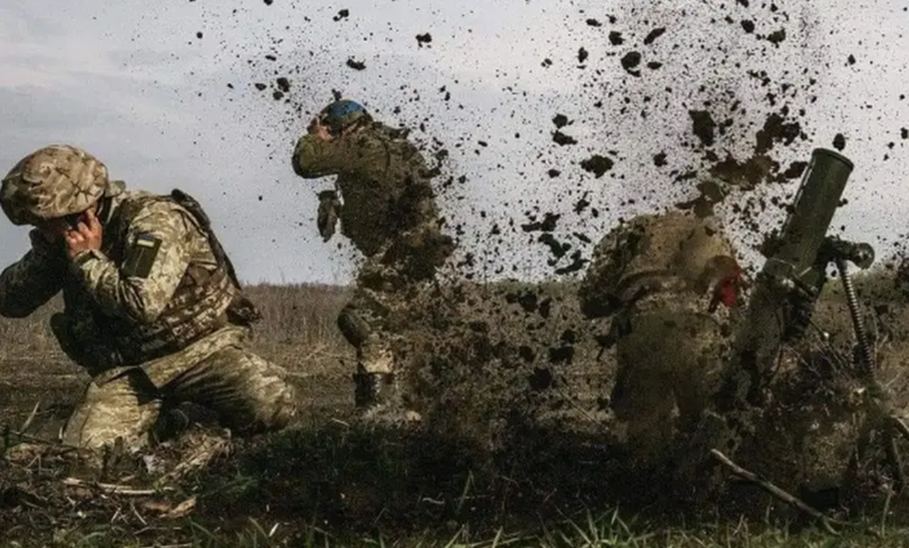 Don 'cam tu' Nga day Ukraine vao the nguy, chien su Donetsk nong ruc-Hinh-6