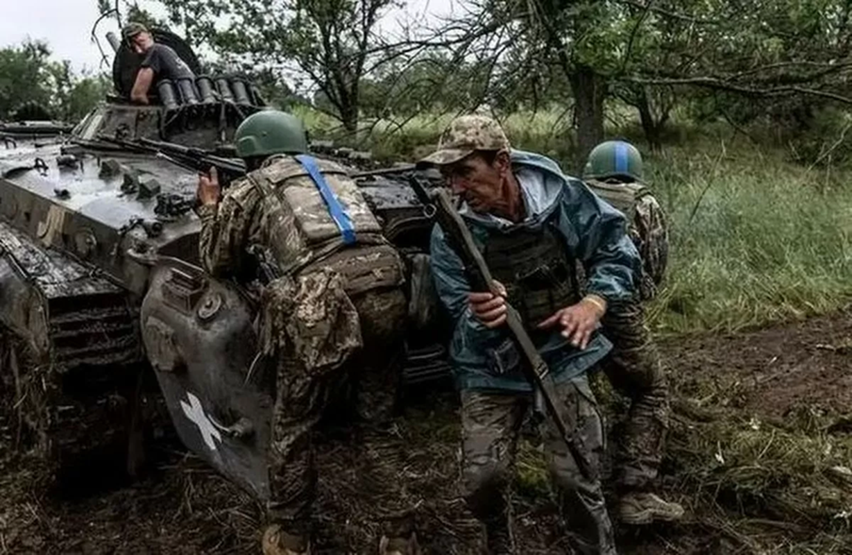 Tu bo thanh tri Pokrovsk, Quan doi Ukraine tap trung tien danh Kurk?-Hinh-15