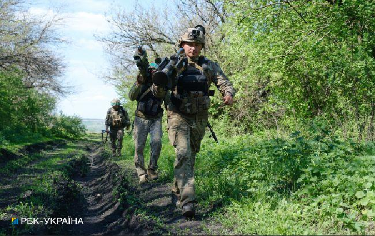 Nga tan cong chop nhoang vao Kursk, quan Ukraine bi bao vay trong dem-Hinh-15