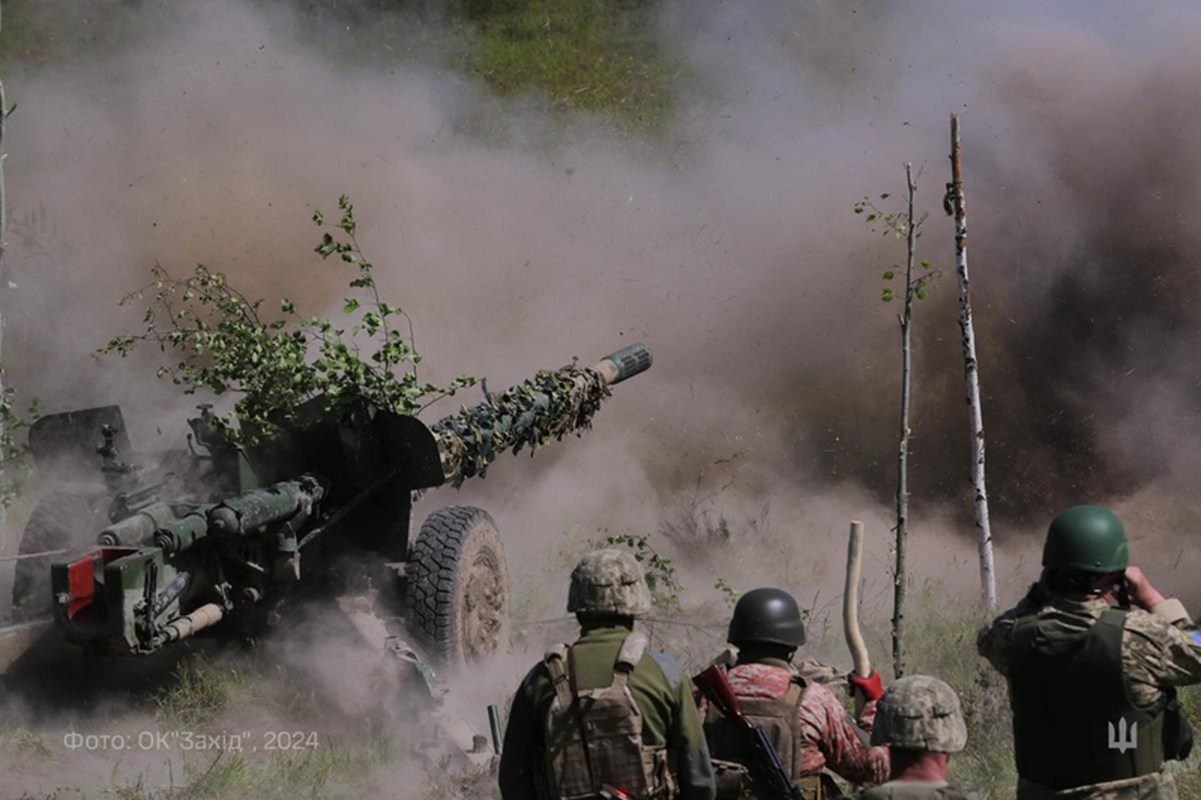 Nga tan cong chop nhoang vao Kursk, quan Ukraine bi bao vay trong dem-Hinh-7