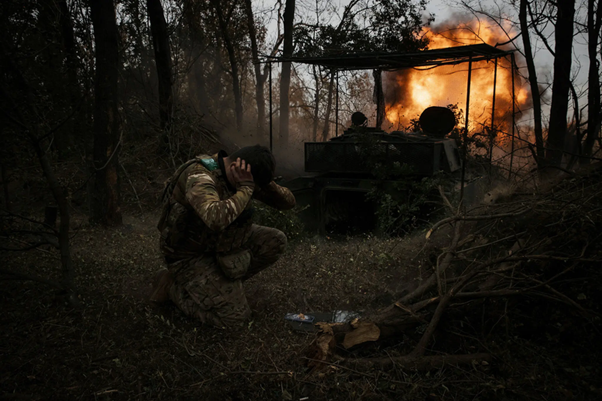 Pokrovsk that thu, phong tuyen mien nam Donbass se sup do?