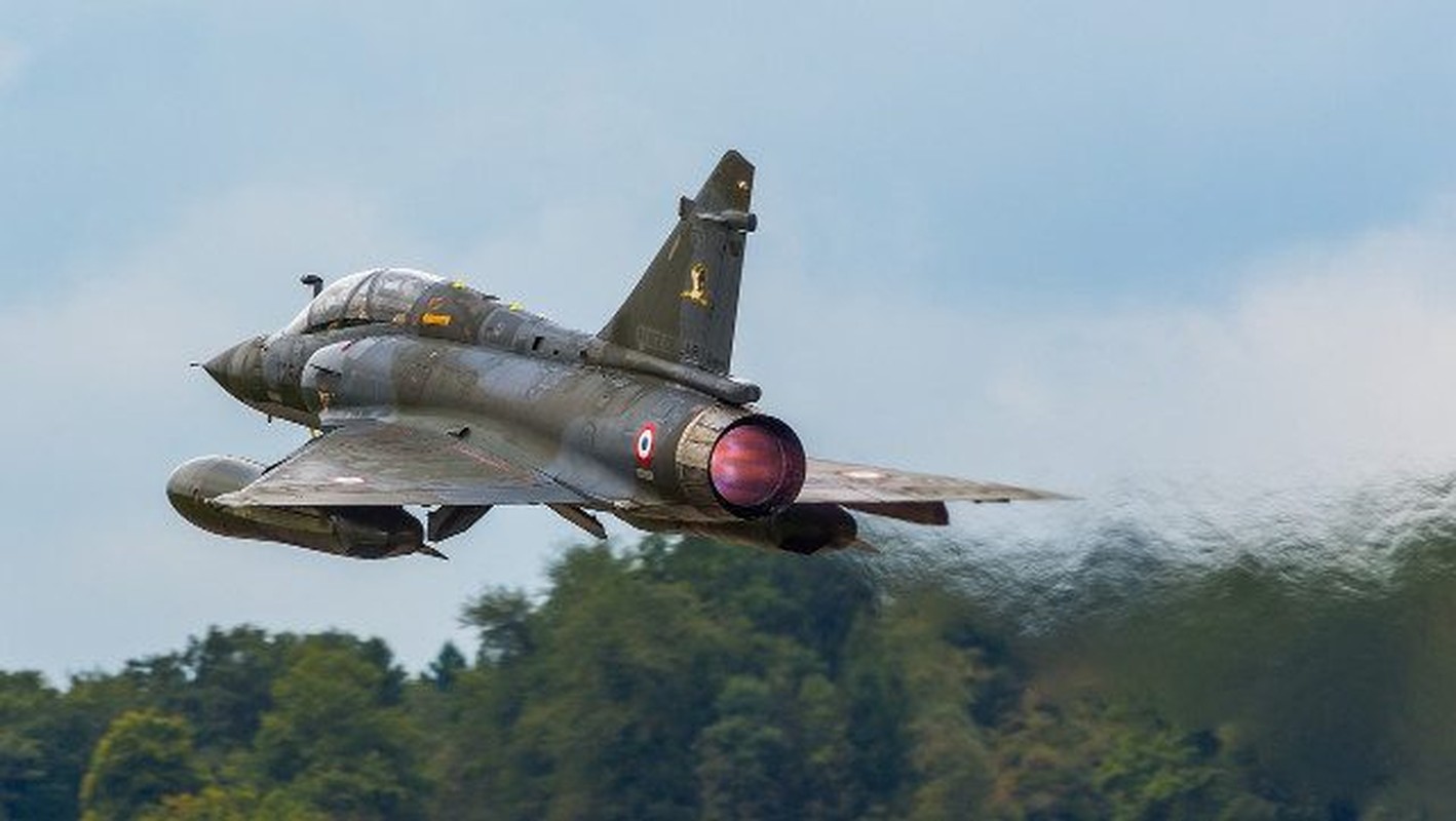 Chuyen gia Anh: Mirage 2000-5 cua Phap “vo dung” trong cuoc chien tai Ukraine-Hinh-5