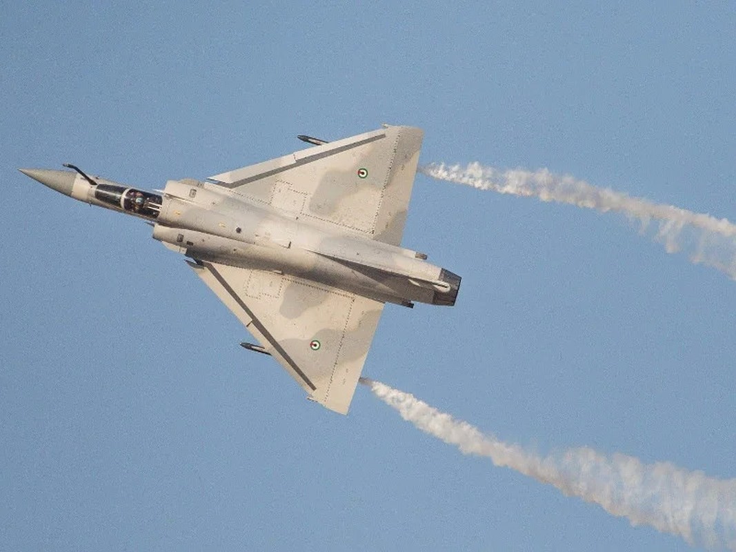 View - 	Chuyên gia Anh Mirage 2000-5 của Pháp vô dụng ở Ukraine