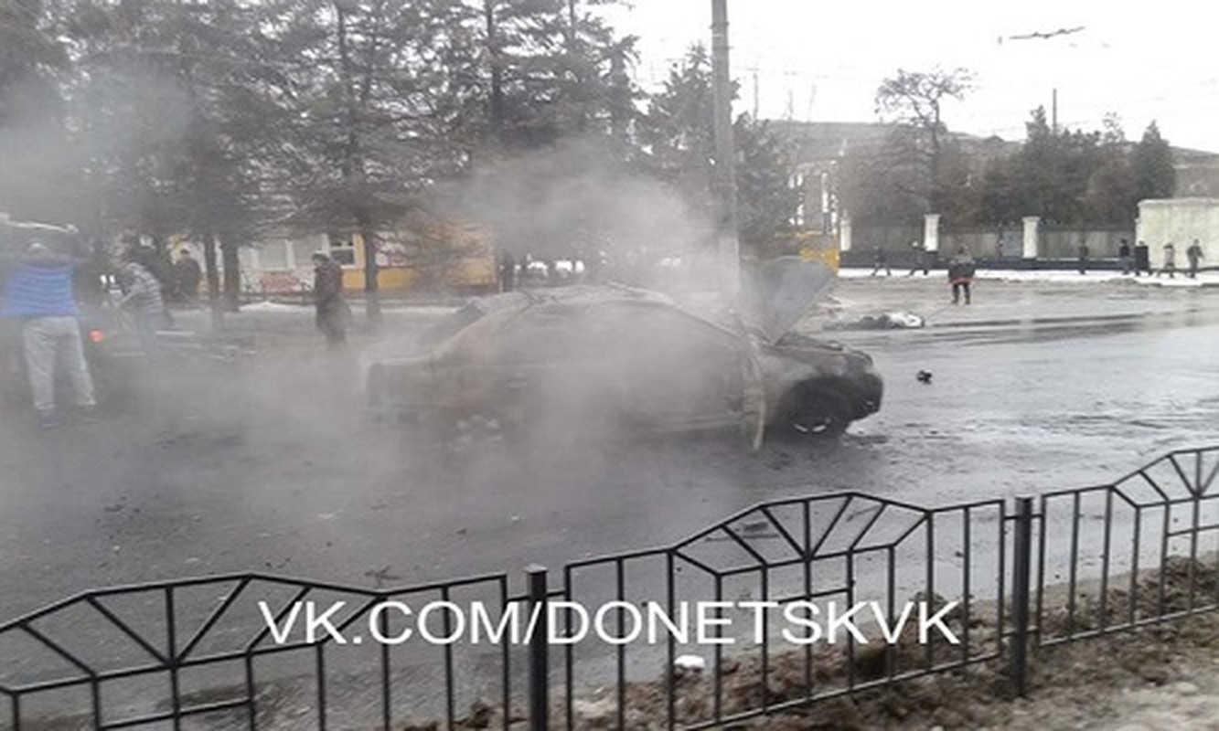 Hinh anh ve cuoc phao kich tram xe buyt o Donetsk