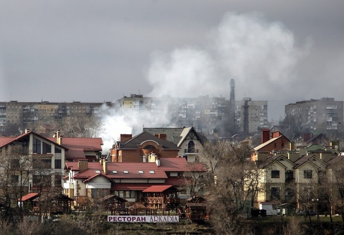 Donetsk sau nhung tran phao kich trong the nao?-Hinh-8