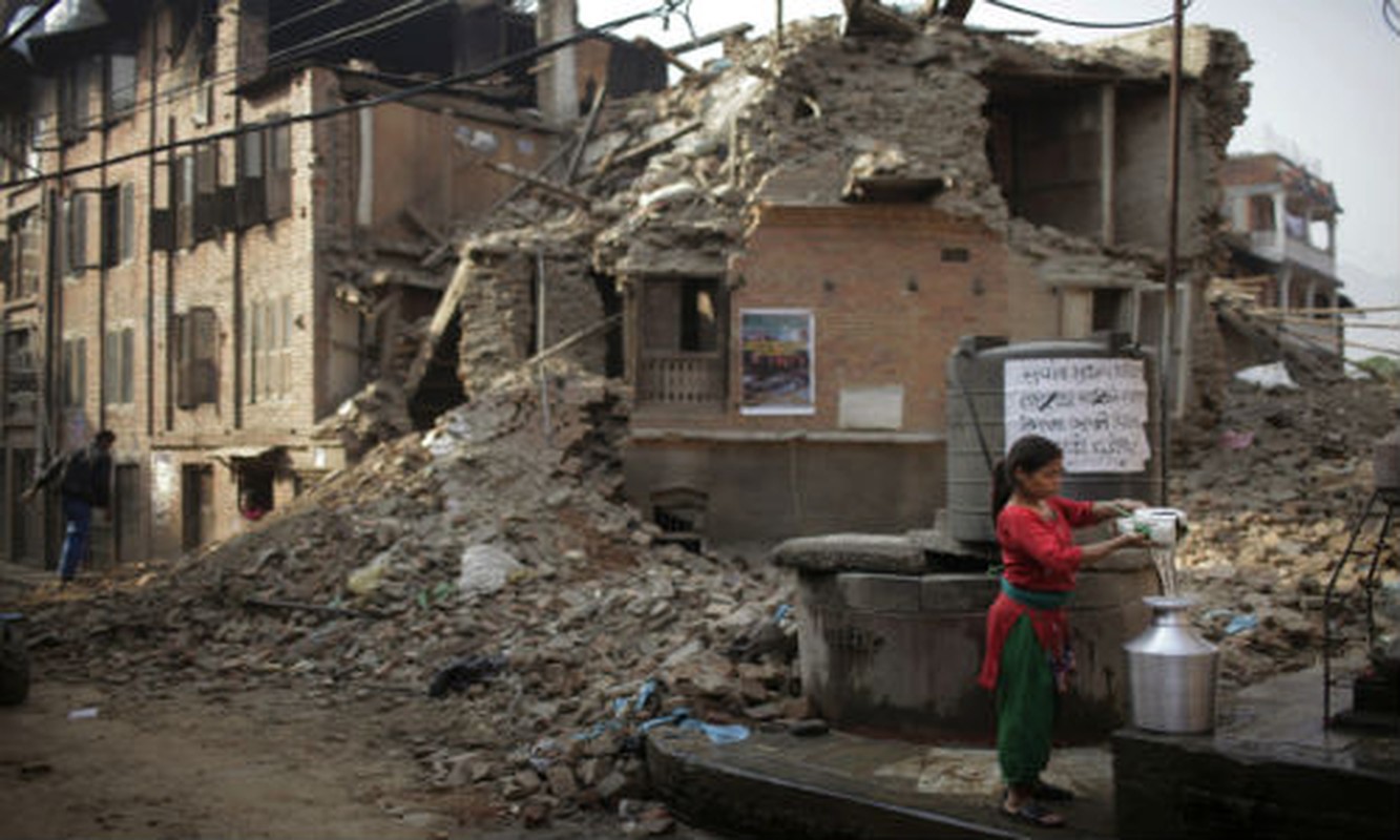 Nepal van hoang tan ba thang sau tham hoa dong dat-Hinh-13